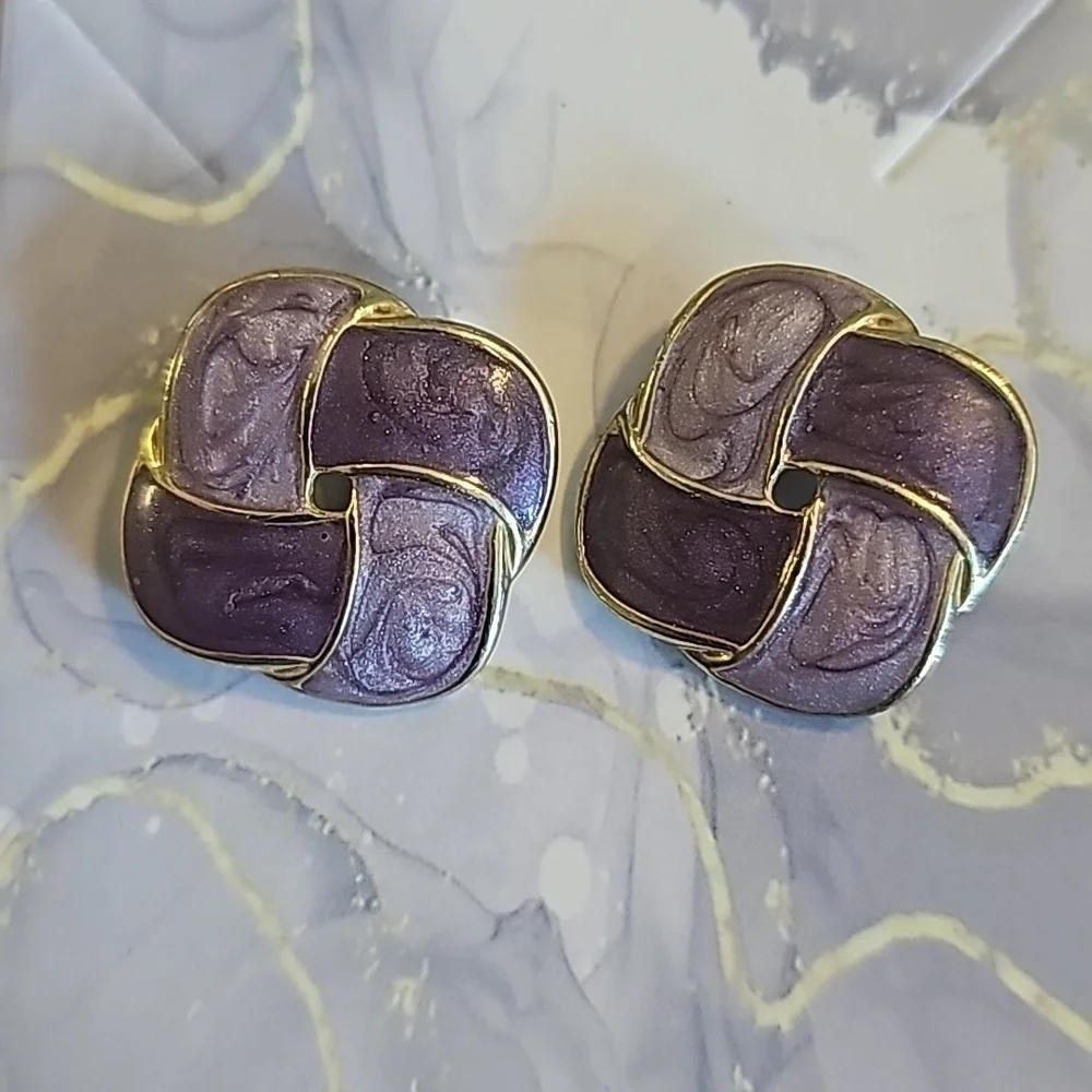 Purple and lavender swirl foursquare enameled earrings vintage